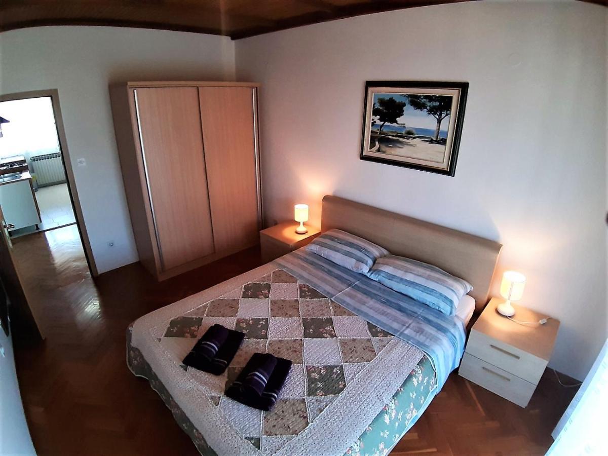 רוביני Apt Mirella Apartment מראה חיצוני תמונה