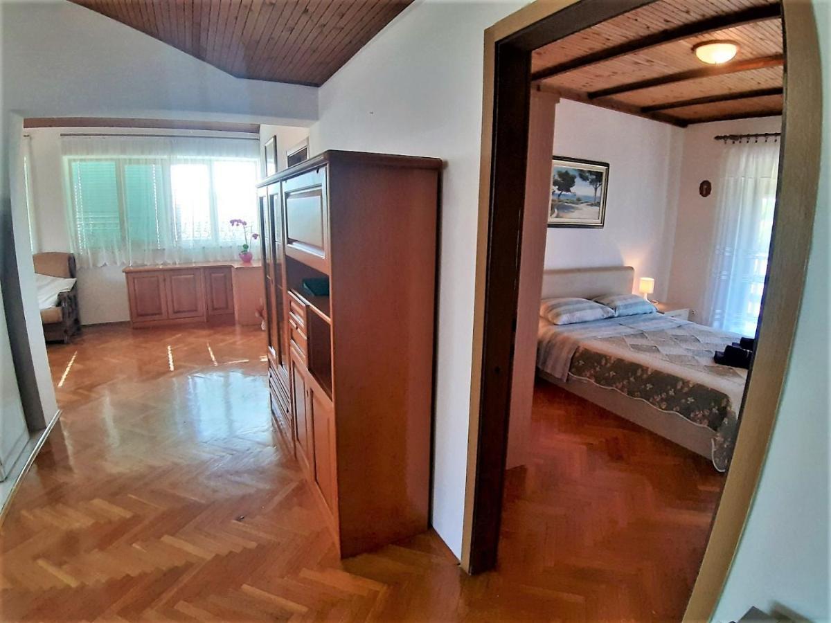 רוביני Apt Mirella Apartment מראה חיצוני תמונה