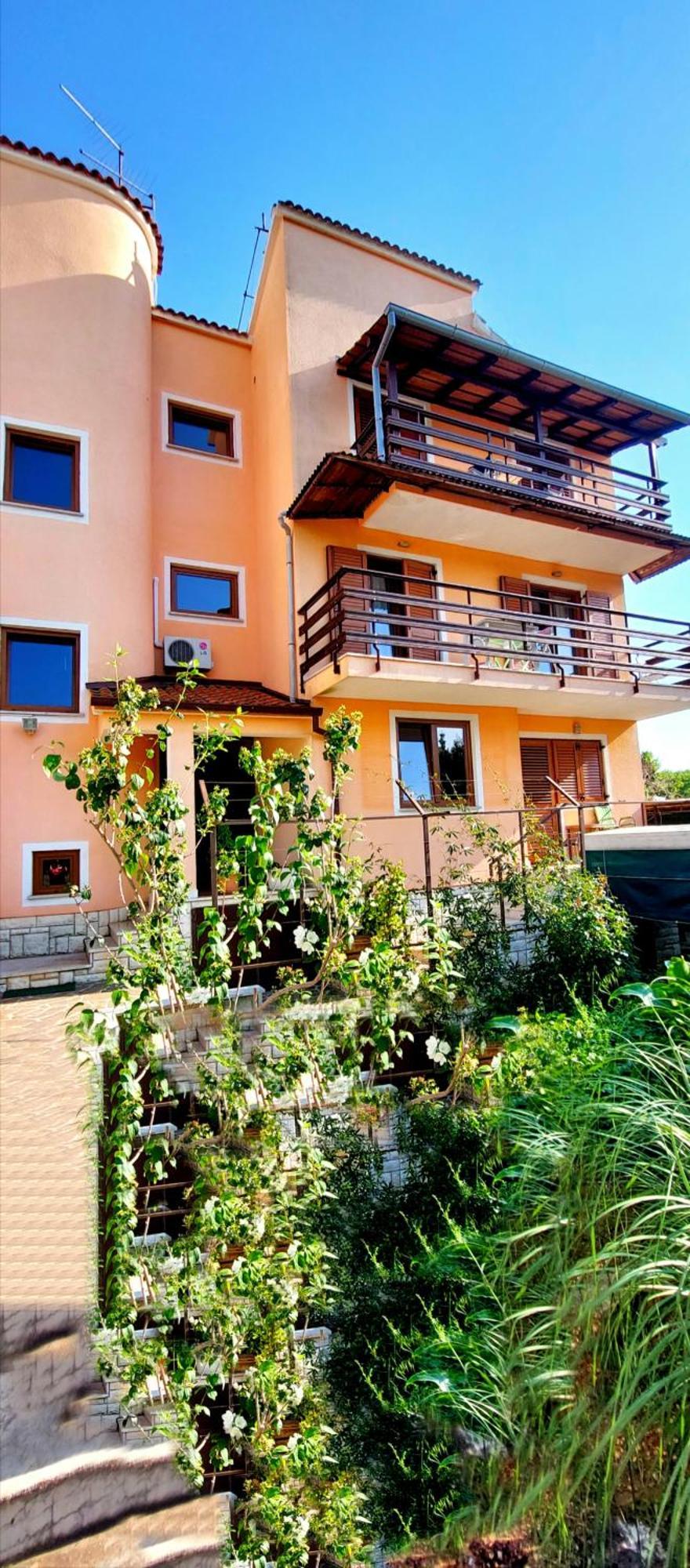 רוביני Apt Mirella Apartment מראה חיצוני תמונה